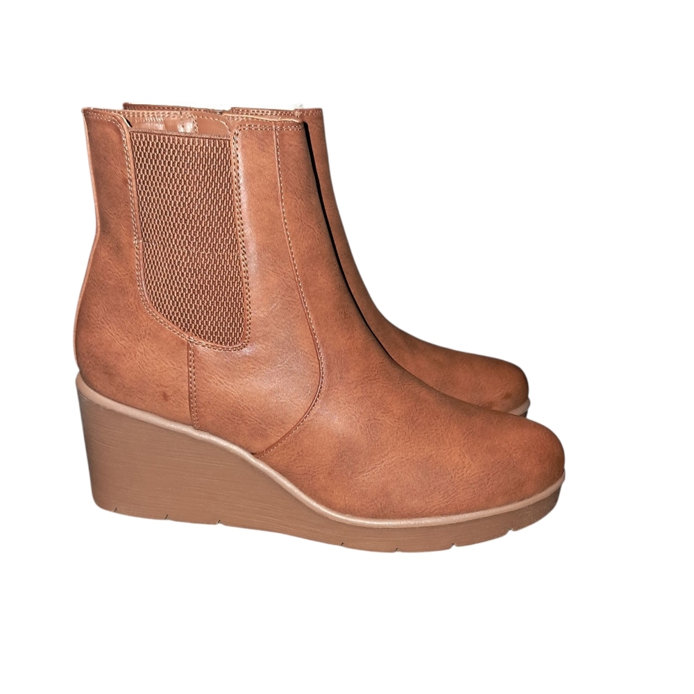 Naturalizer Soul Women's Apollo Wedge Ankle Bootie brown Size 8